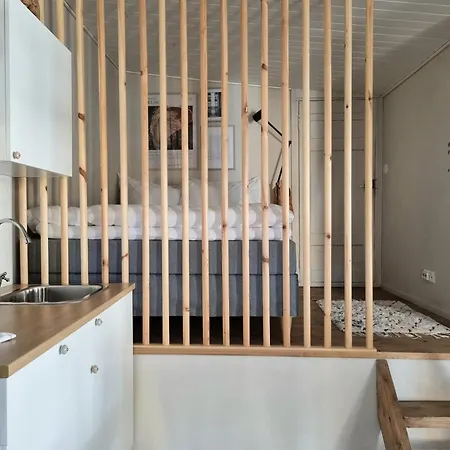 Hurmaava Ullakkoasunto Vanhan Rauman Laidalla Apartment Rauma