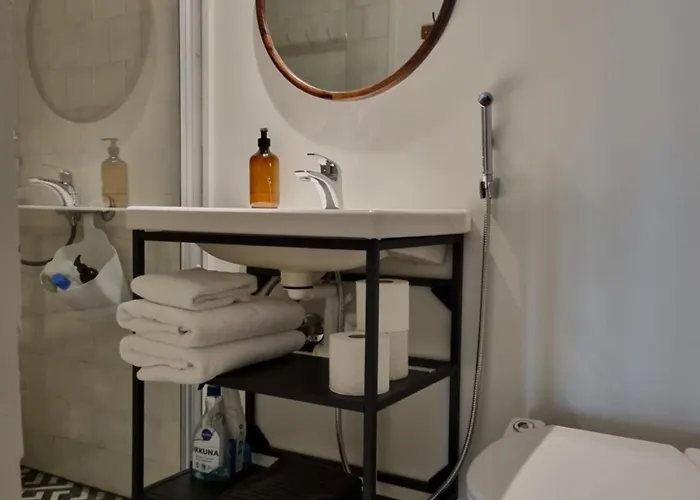 Hurmaava Ullakkoasunto Vanhan Rauman Laidalla Rauma