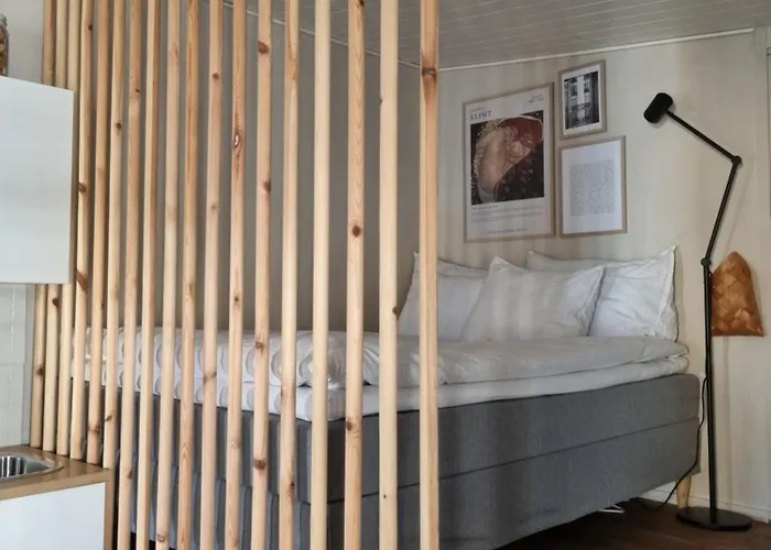 Hurmaava Ullakkoasunto Vanhan Rauman Laidalla Apartamento